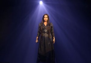 Demi Lovato estrena versión en español de "Tell me you love me", donde habla sobre la equidad de género