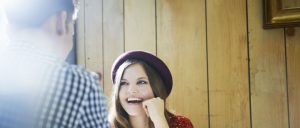 ¿Quiere saber si está enamorad@ de ti? Descúbrelo con estas 5 señales