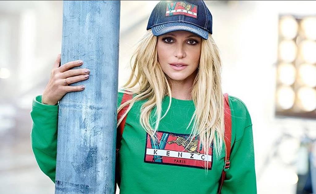 ¡Britney Spears volvió al mundo de la moda en gloria y majestad!