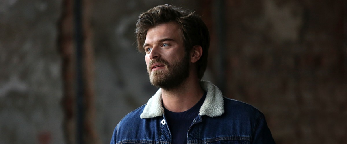 Conoce al guapo galán turco que protagonizará la próxima teleserie de Mega