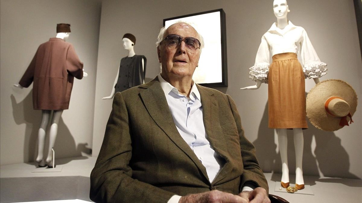 3 diseños para recordar el legado de Hubert de Givenchy, uno de los diseñadores más icónicos del mundo de la moda