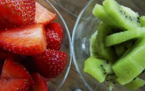 Tonifica tus glúteos con este tratamiento a base de frutilla y kiwi