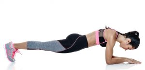 4 variaciones de planchas para tener un abdomen plano en tiempo récord