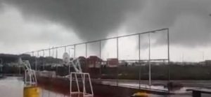 ¿Tornado o tromba sorprendió a Puerto Montt? ¡Conoce las diferencias!