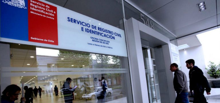 ¡Se pasaron! Joven renovó carnet de identidad y recibió comprobante con insólita observación