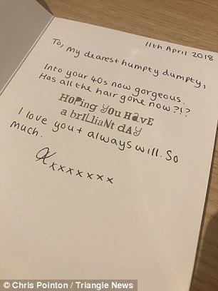 Parece de película: Un hombre sigue recibiendo cartas de su mujer fallecida