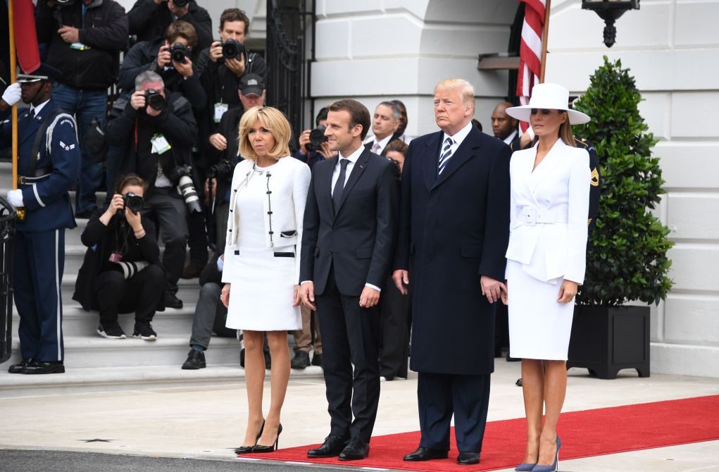 ¿Otra vez? El incómodo momento que protagonizaron Melania y Donald Trump que se volvió viral