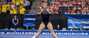 Gimnasta se luce en rutina de suelo al ritmo de Michael Jackson ¡Logra puntuación perfecta!