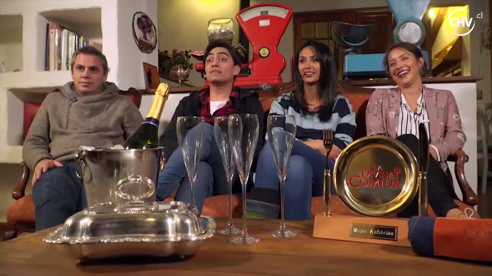 Invitados la divina comida