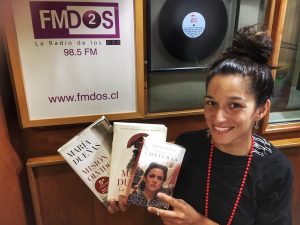 Ganador del pack de libros de María Dueñas, autora de “El tiempo entre costuras”