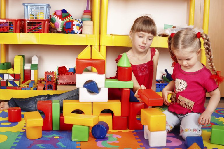 ¿Cuántos juguetes deben tener nuestros niños?