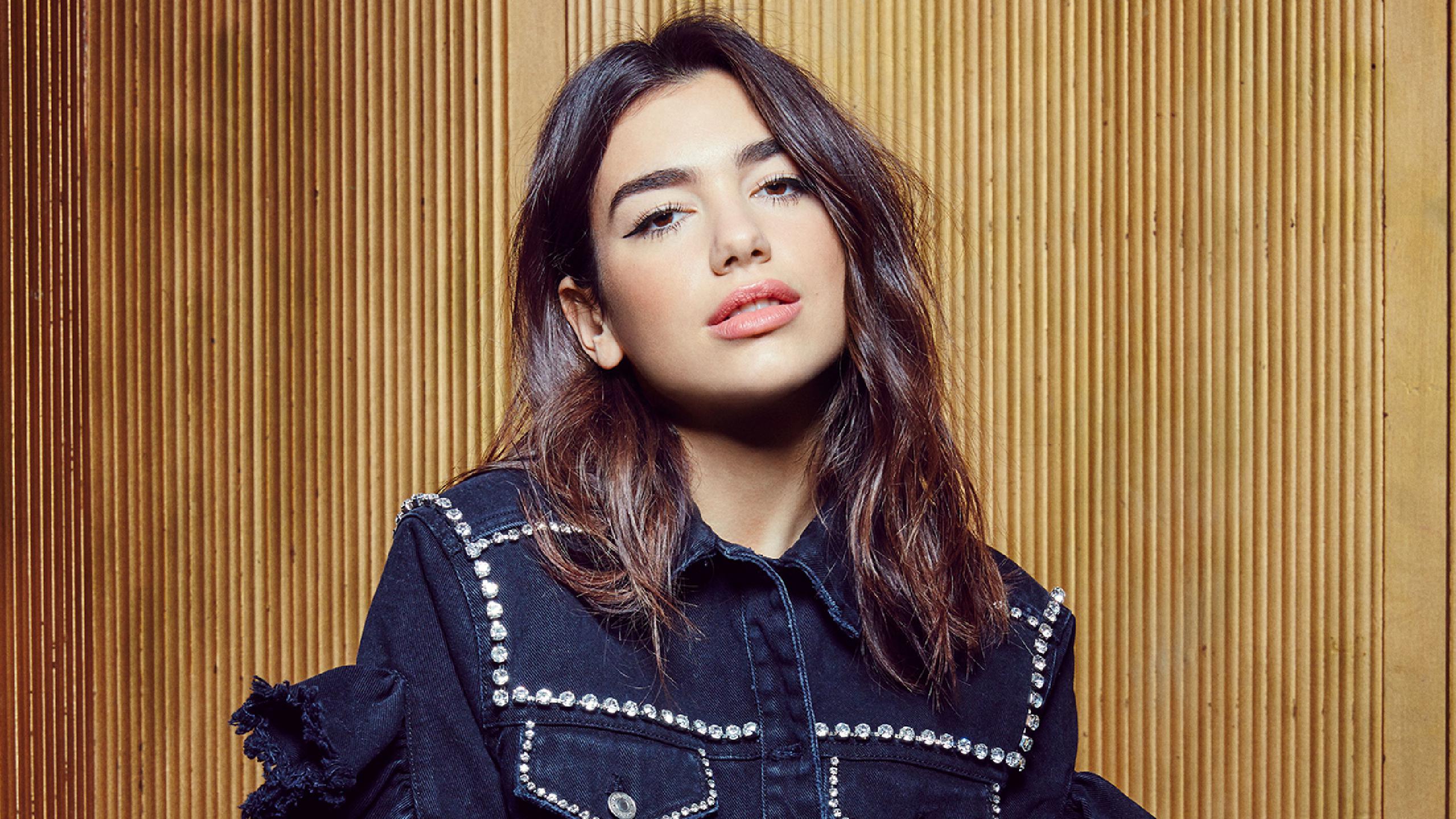 ¡Lo hizo de nuevo! Dua Lipa sorprende con radical cambio de look