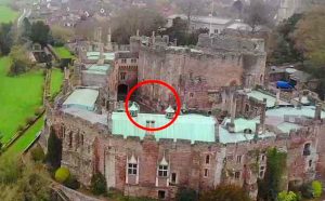 ¡Impactante! Dron capta a "Jinete Fantasma" en castillo de Inglaterra