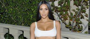 Kim Kardashian sorprende con fotos completamente desnuda