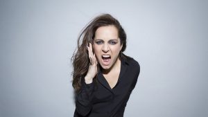 Natalia Valdebenito se "burla" del supuesto video sexual del animador Karol Lucero