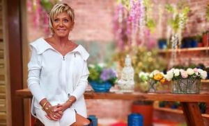 Raquel Argandoña presenta a su hermana ¡Son idénticas!