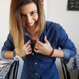 Scarleth Cárdenas sorprende con gran tatuaje en su pecho