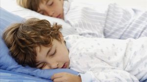 ¿Cuál es la hora ideal en que se tienen que dormir nuestros hijos?