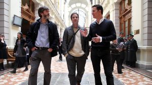 Víctimas de Karadima entregan detalles de su reunión con el Papa: "nos pidió perdón"