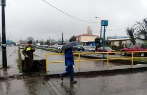 Compleja situación afecta a Los Ángeles por crecida de estero y Onemi declara Alerta Roja en la zona