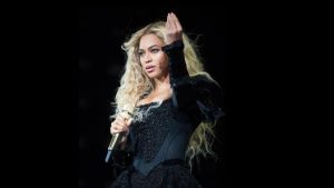 ¡Es igualita! Joven se vuelve viral tras imitar coreografías de Beyoncé