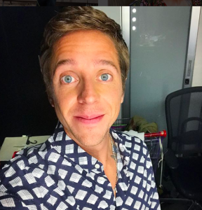 ¡Matías Vega reveló que tuvo una relación con una famosa del espectáculo chileno!