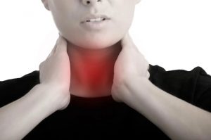 ¿Cuáles son las diferencias entre hipertiroidismo e hipotiroidismo?