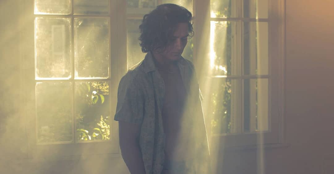 Conoce a Toarii Valantin el joven tahitiano que conquistó a los seguidores de "Rojo, el color del talento"