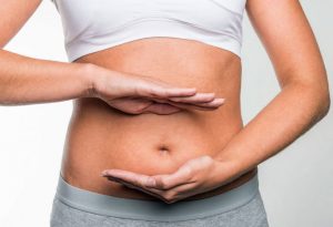 5 hábitos que debieras realizar en la cena si quieres bajar tu abdomen