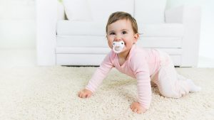 Primeros meses: Trucos para incentivar que los bebés gateen