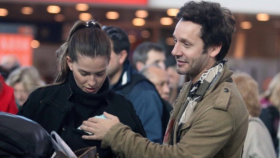 Polémica foto de Benjamín Vicuña con hija de China Suárez abre un debate