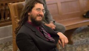 Norteamericano fue demandado por sus padres para que abandonara la casa