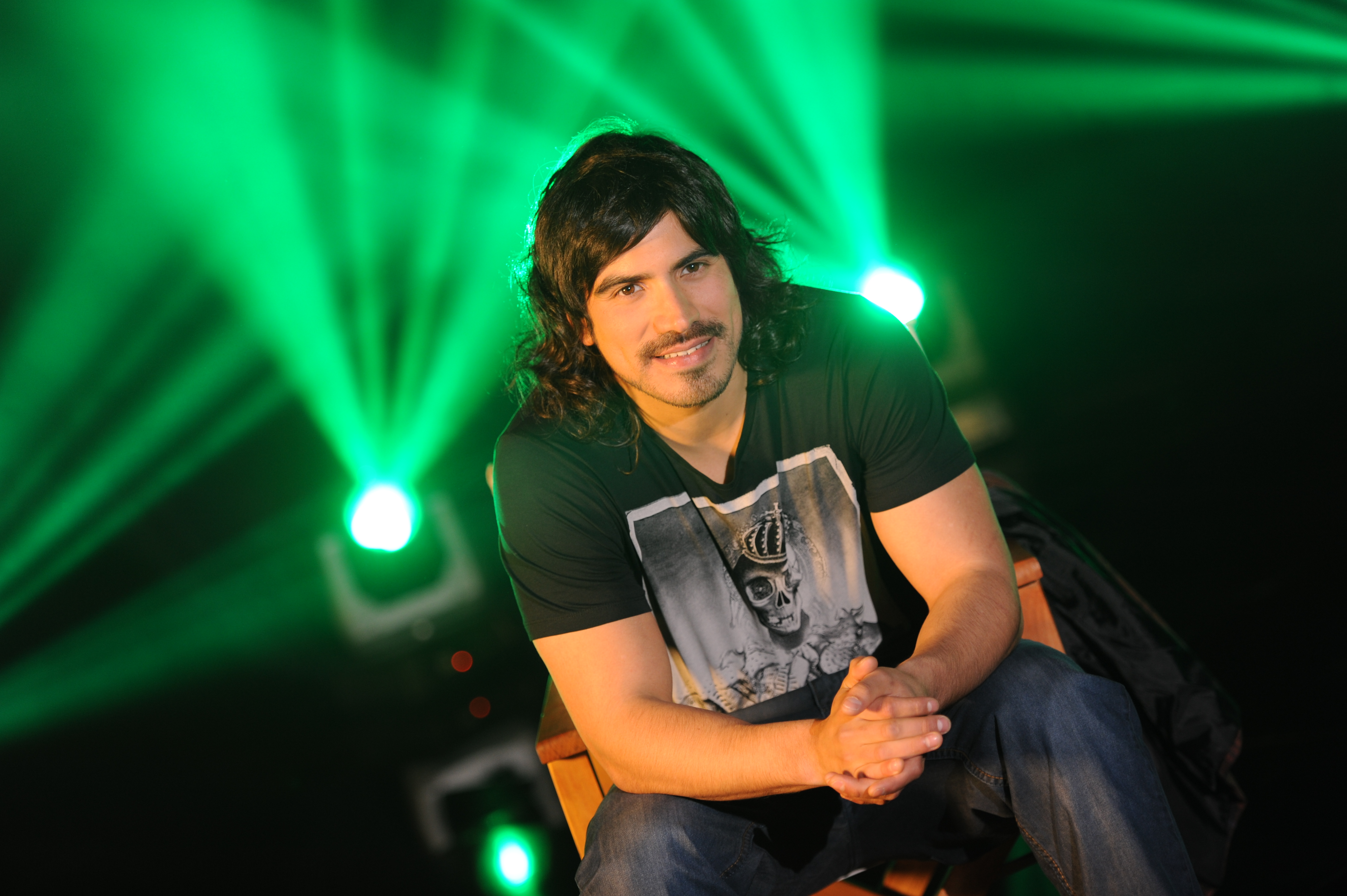 Ex rompecorazones de "Doble Tentación" sorprende con foto junto a sus hermanas ¡son iguales!