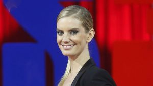 Javiera Acevedo se la jugó con un radical cambio de look