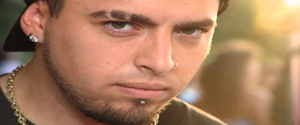 Rigeo comparte estremecedora imagen de un bebé para llamar la atención sobre la salud pública