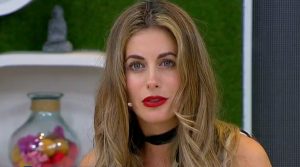 Actitud de Catalina Palacios molestó a seguidores de "Pasapalabra" y la llamaron "florerito de mesa"