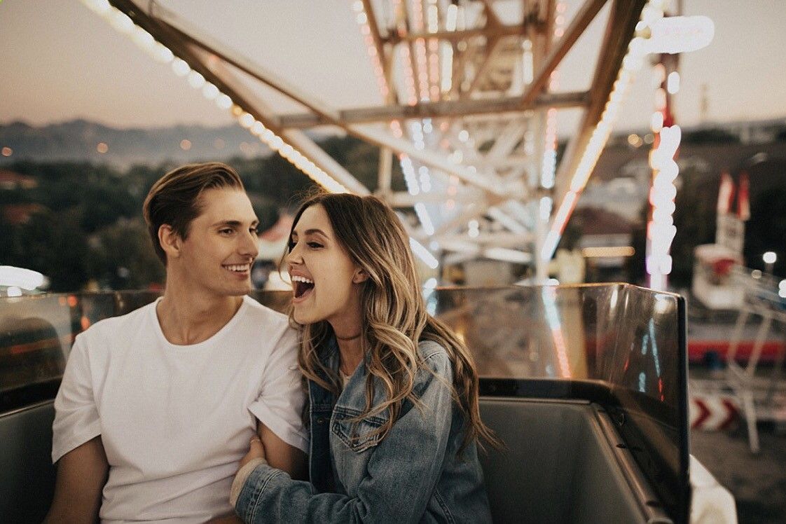 Estudio revela a qué edad maduran hombres y mujeres