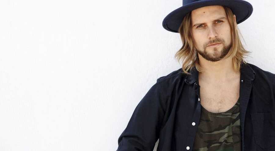 Mira lo grande que está la hija de Jean Philippe Cretton