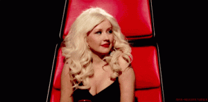 Christina Aguilera canta disfrazada en el metro de Nueva York