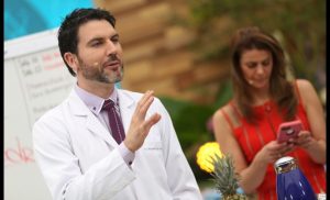 ¡Reaparece el doctor Soto y habla sobre su salida del "Bienvenidos" tras polémica por el MMS