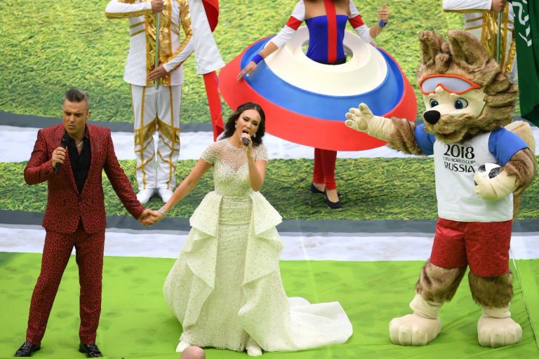 Conoce a la cantante rusa que se presentó en la obertura del Mundial