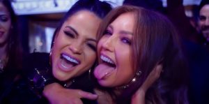 Falla de audio deja al descubierto voces de Thalía y Natti Natasha