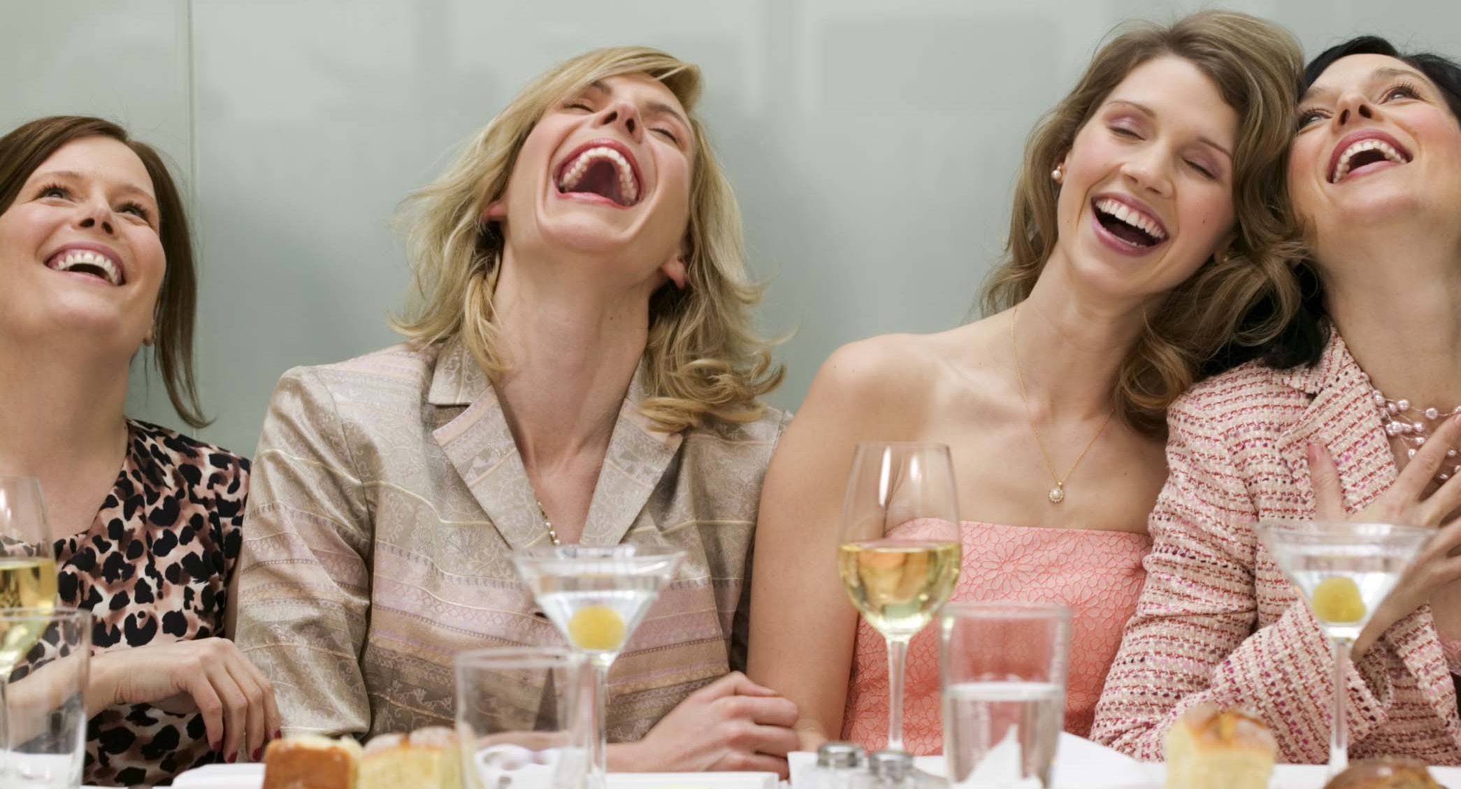 ¡Anímate! Salir con tus amigas mejora tu salud y bienestar emocional