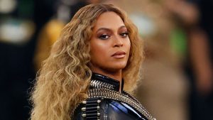 Beyoncé muestra por primera vez a su gemelos en público