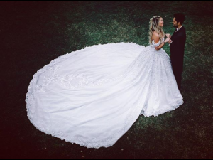 Conoce los detalles que compartió Coté López sobre su vestido de novia