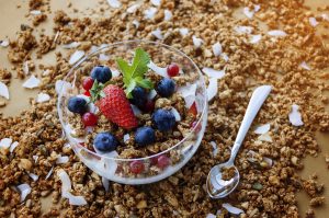 ¡Deliciosa! Anímate a hacer tu propia granola casera con esta receta