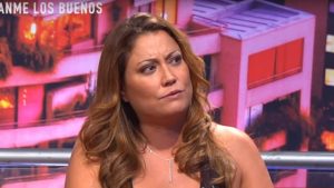 La noche de furia de Denisse Campos: lanzó una botella a otra mujer