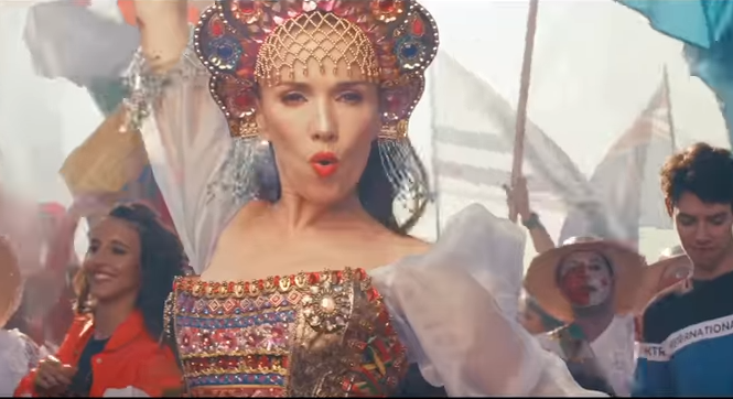 Natalia Oreiro estrena video clip de su canción sobre el Mundial de Rusia
