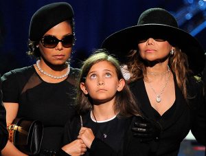 A 9 años de la muerte de Michael Jackson, así está hoy su hija Paris