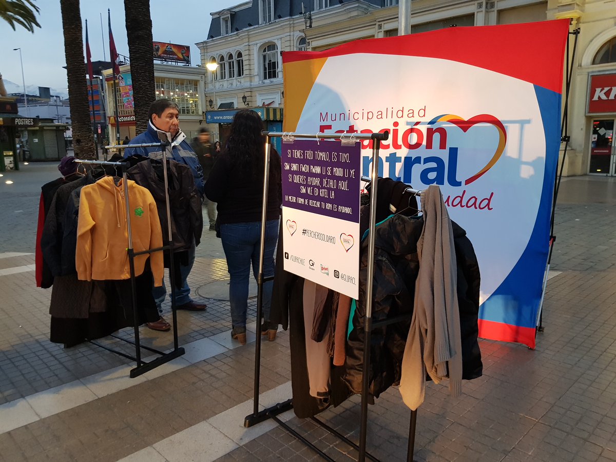 Anímate en colaborar con la campaña "Percheros solidarios"